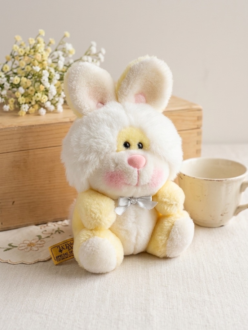 Vintage 1986 24K Polar Puff Mighty Star  Yellow Bunny Plush 9”
